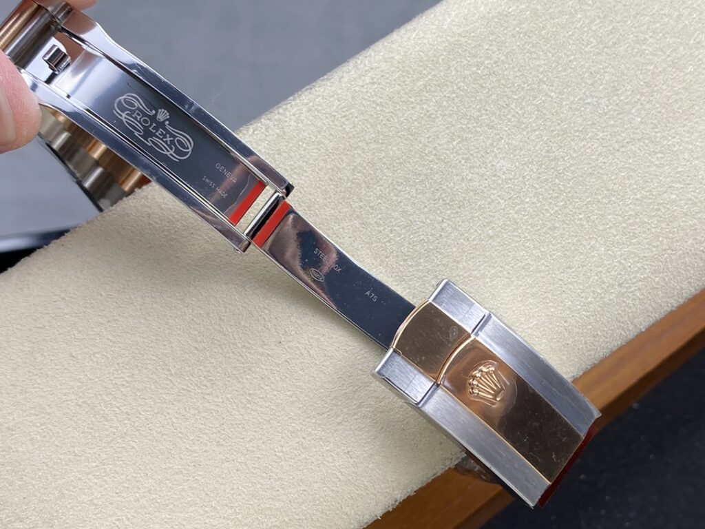 Super Clone Rolex Datejust Chocolate Dial 126231 Oyster 36 mm — movement / caseback view