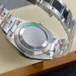 Super Clone Rolex Datejust Mint Green Dial 126334-0027 41 mm — clasp and links