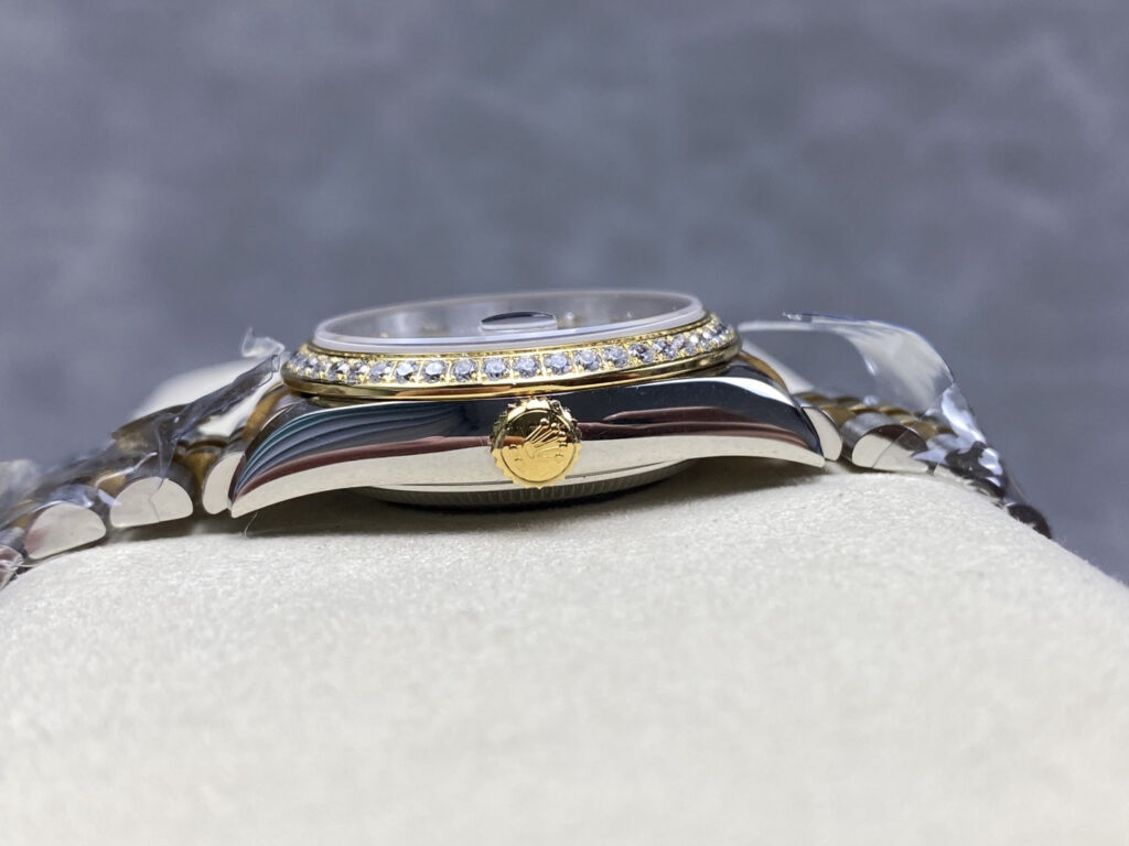 Super Clone Rolex Datejust Mother of Pearl Diamond Dial 126283RBR-0009 36 mm — clasp and links