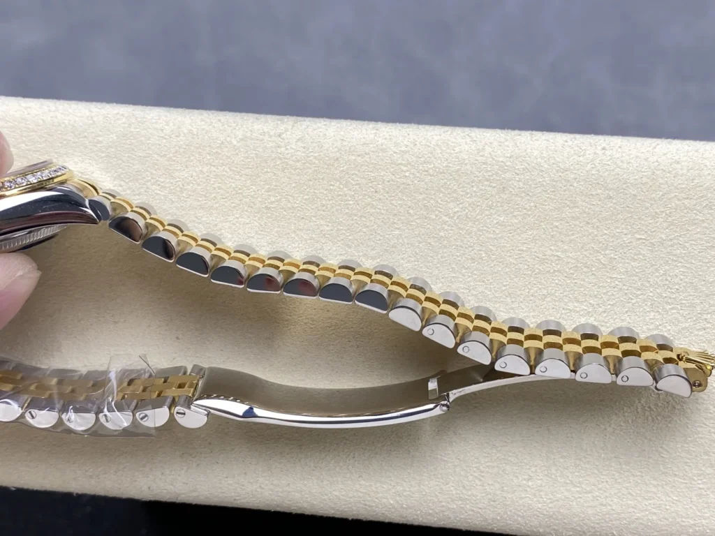 Super Clone Rolex Datejust Mother of Pearl Diamond Dial 126283RBR-0009 36 mm – Swiss SuperClone