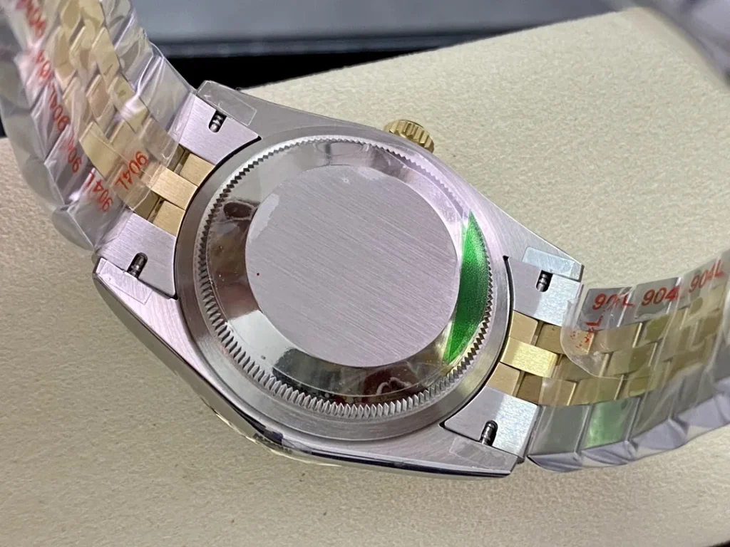 Super Clone Rolex Datejust Olive Green Roman Diamond Dial 126233-0026 36 mm – Swiss SuperClone