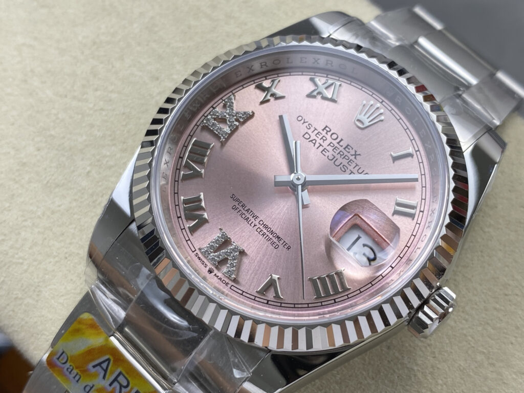 Super Clone Rolex Datejust Pink Roman Dial 126234-0032 36 mm — bracelet detail