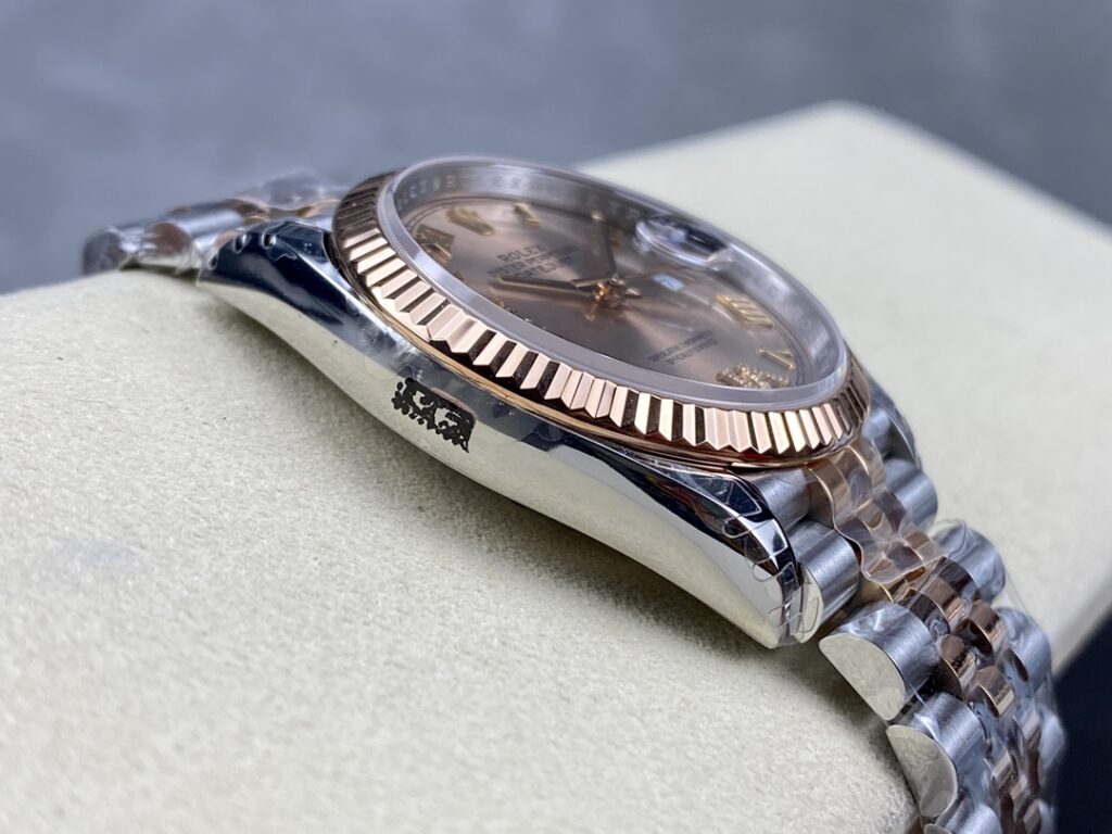 Super Clone Rolex Datejust Rosé Dial 126231-0027 36 mm — side profile