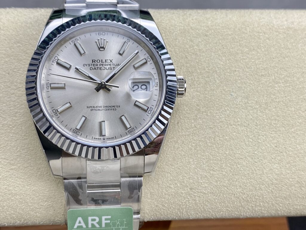Super Clone Rolex Datejust Silver Dial 126334-0003 41 mm — dial close-up