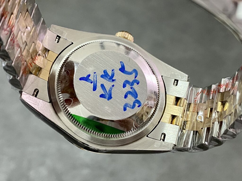 Super Clone Rolex Datejust Silver Roman Diamond Dial 126233-0031 36 mm — view 9