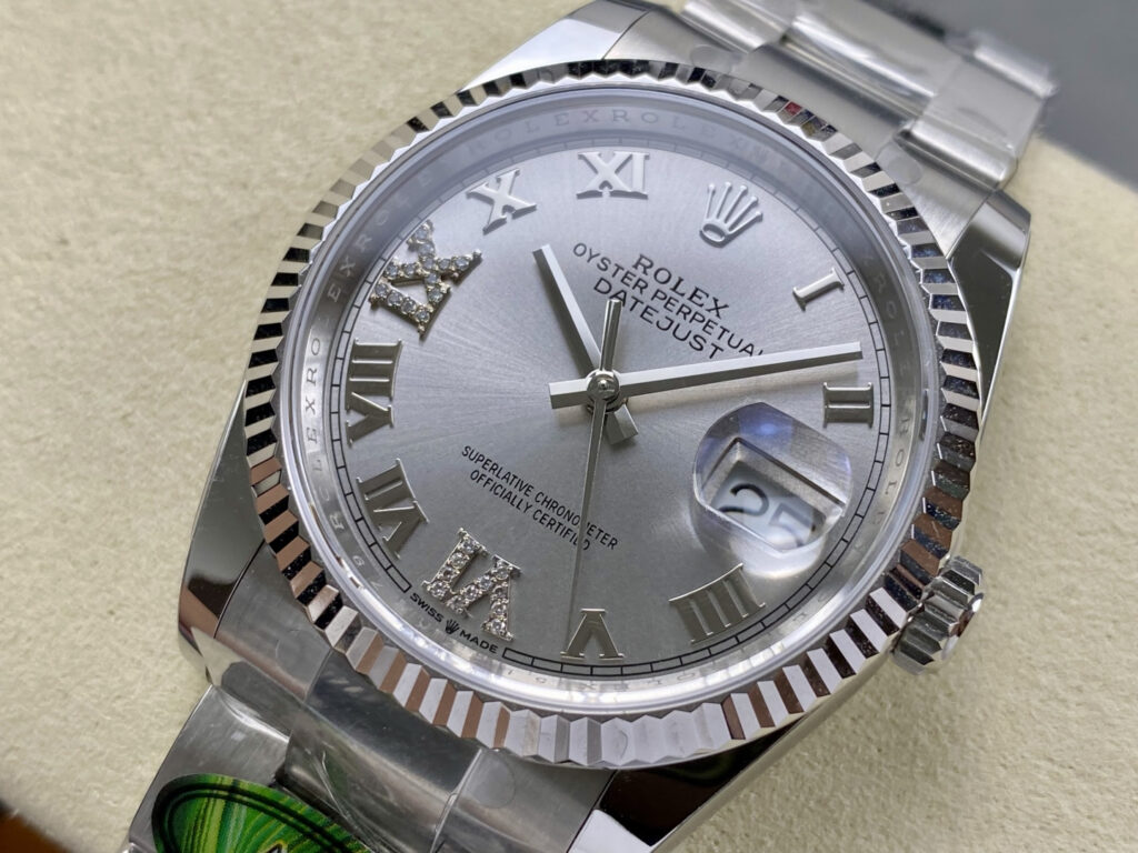 Super Clone Rolex Datejust Silver Roman Diamond Dial 126234-0030 36 mm — clasp and links