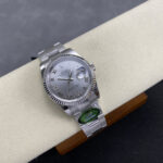 Super Clone Rolex Datejust Silver Roman Diamond Dial 126234-0030 36 mm — bracelet detail