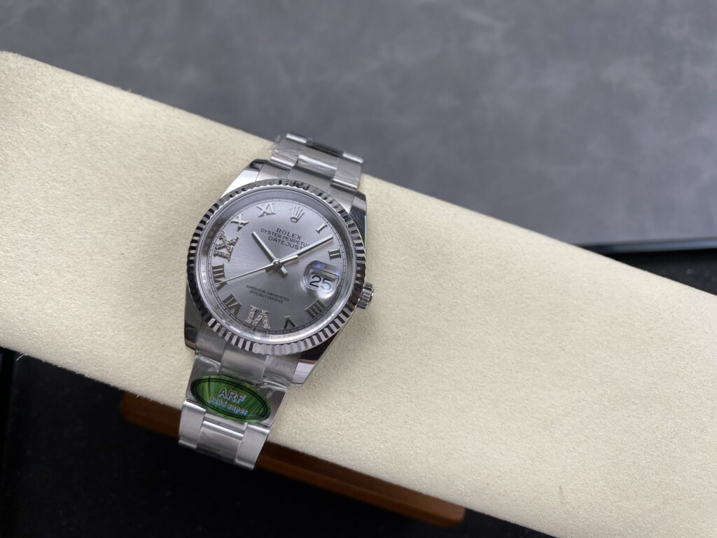 Super Clone Rolex Datejust Silver Roman Diamond Dial 126234-0030 36 mm — case and bezel
