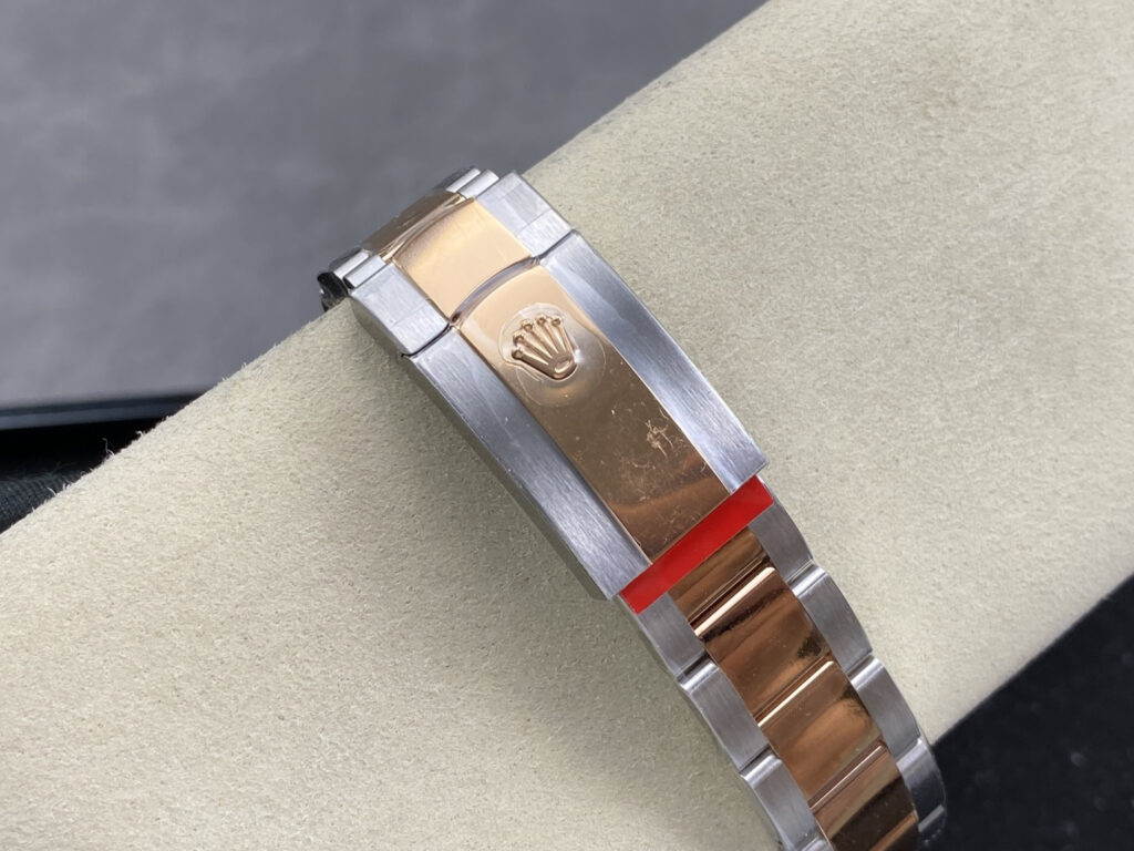 Super Clone Rolex Datejust Slate Roman Dial 126331-0015 41 mm — movement / caseback view