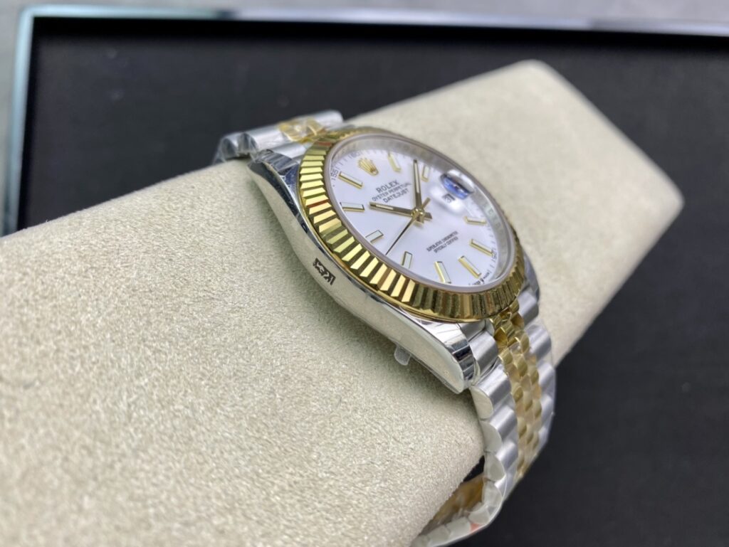 Super Clone Rolex Datejust White Dial 126333-0016 41 mm — side profile