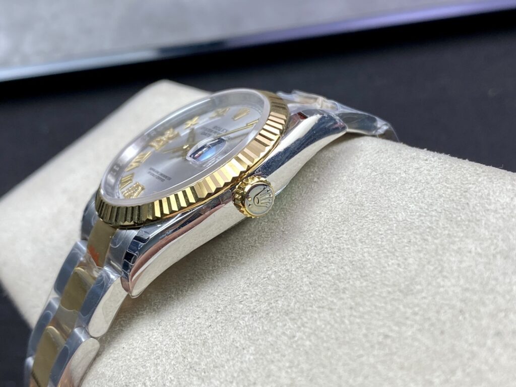 Super Clone Rolex Datejust White Roman Dial 126233-0030 36 mm — side profile
