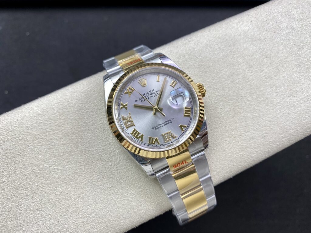 Super Clone Rolex Datejust White Roman Dial 126233-0030 36 mm — movement / caseback view