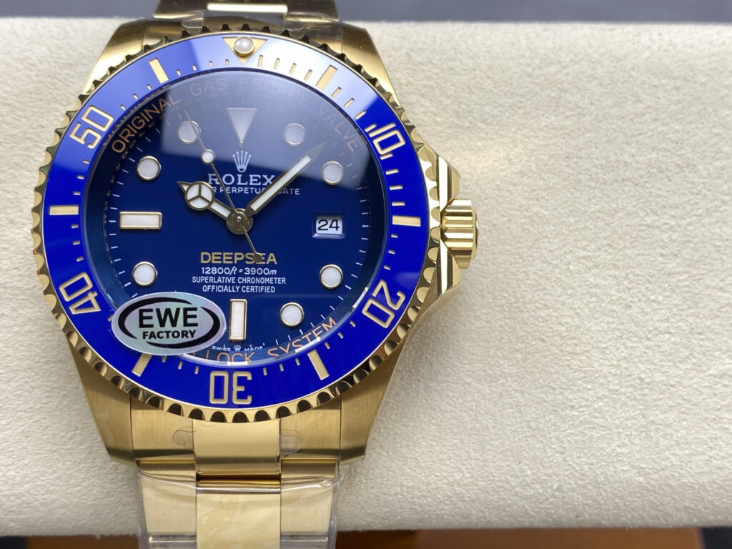 Super Clone Rolex Deepsea Sea-Dweller 136668LB 2024 — dial close-up