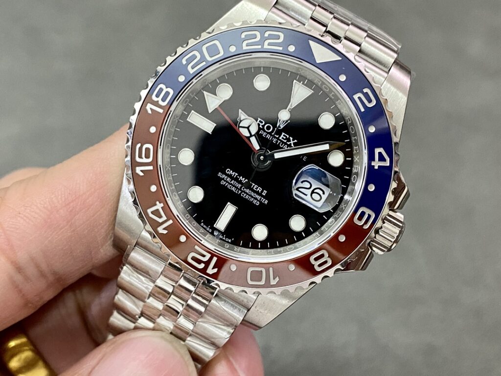 Super Clone Rolex GMT-Master II 126710BLRO “Pepsi” Jubilee — view 9