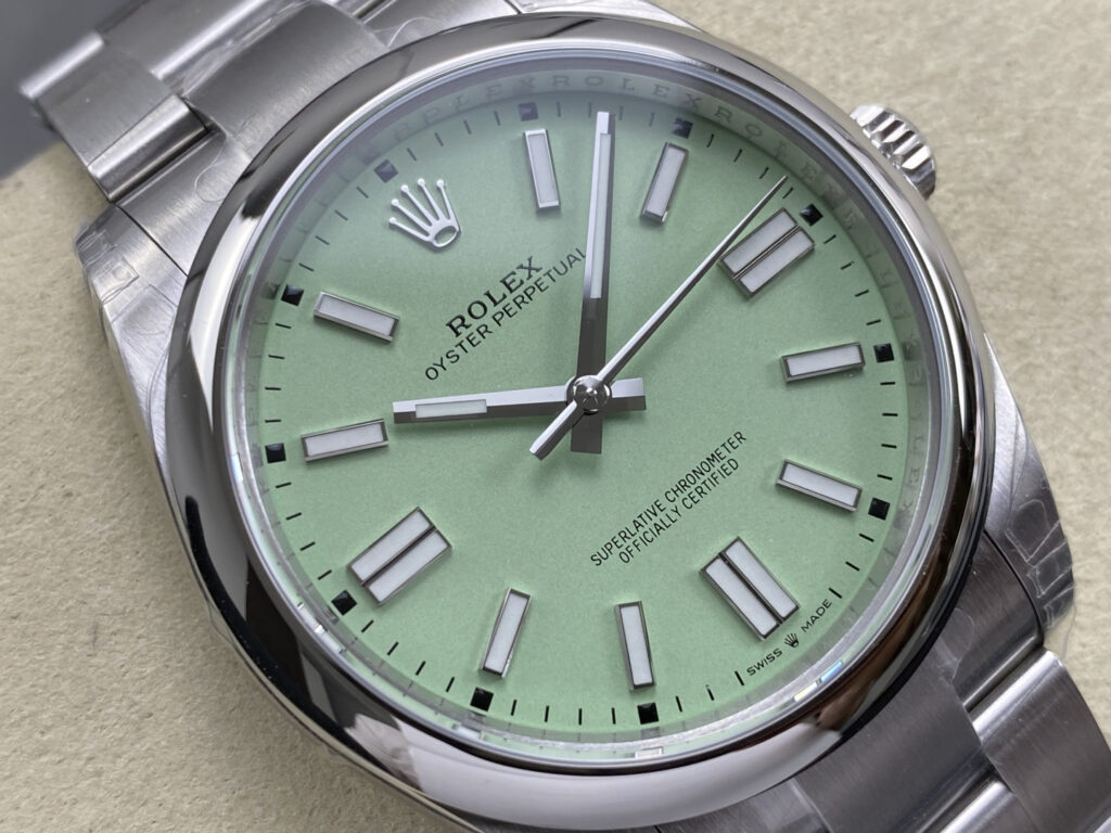 Super Clone Rolex Oyster Perpetual 277200 Pistachio Dial — case and bezel