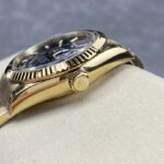 Super Clone Rolex Sky-Dweller Bright black Dial 336938 — clasp and links
