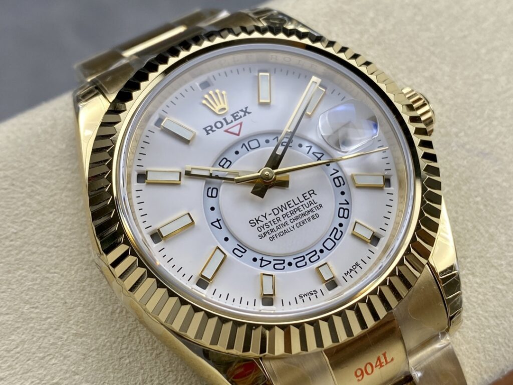 Super Clone Rolex Sky-Dweller Intense white Dial 336938 — bracelet detail