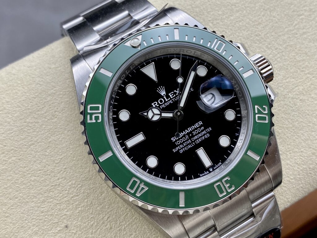 Super Clone Rolex Submariner Black Dial 126610LV “Starbucks” — case and bezel