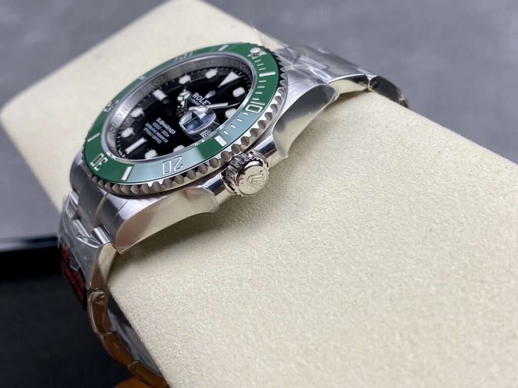 Super Clone Rolex Submariner Black Dial 126610LV “Starbucks” — movement / caseback view