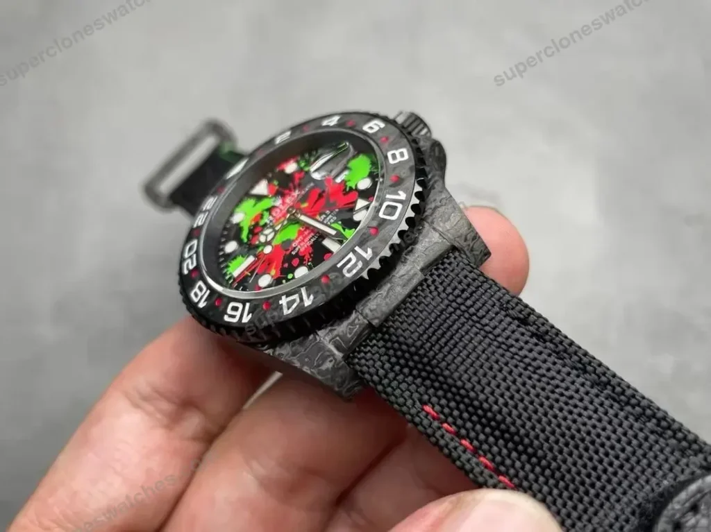 Super Clone Rolex GMT-Master II DIW Carbon Graffiti Red Green 126710 – Swiss SuperClone - photo 5
