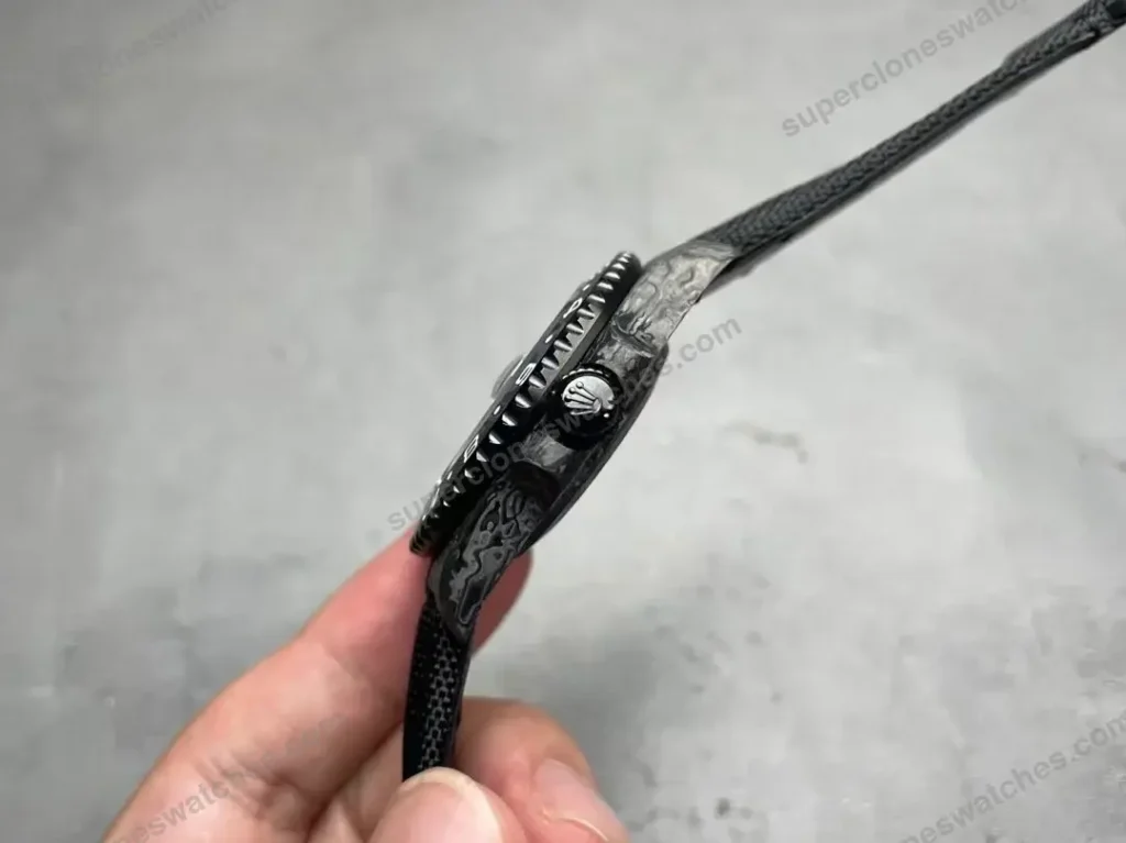 Super Clone Rolex GMT-Master II DIW Carbon Grey Red Hand 126710 – Swiss SuperClone - photo 5